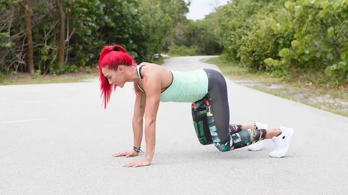 bear crawl hold