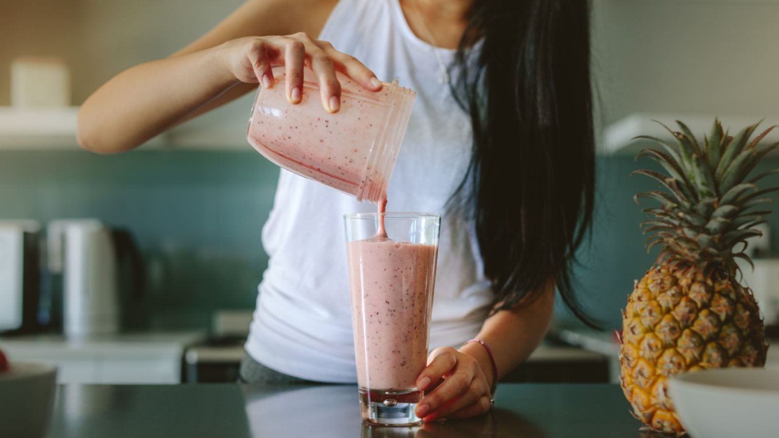 2-smoothies-a-day-and-1-meal-this-is-why-i-m-fit