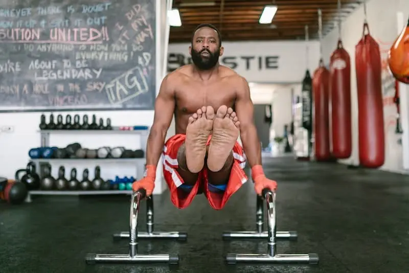 Man doing L-sit